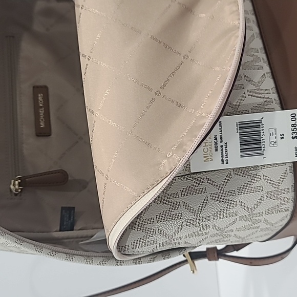 CHOOSE 80% SALE ✅ MICHAEL KORS BAGS✨ ALL NEW WITH TAGS - Picture 8 of 12